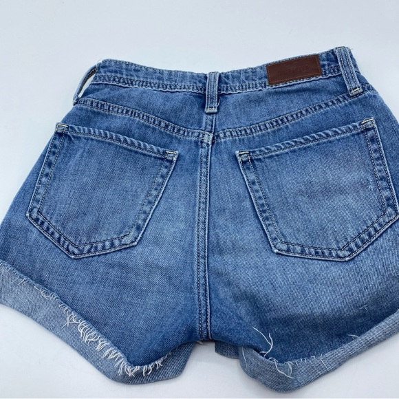 Hollister High Rise Mom Blue Jean  Shorts Stretch  Sz 00 W23 Button Fly - Picture 4 of 7